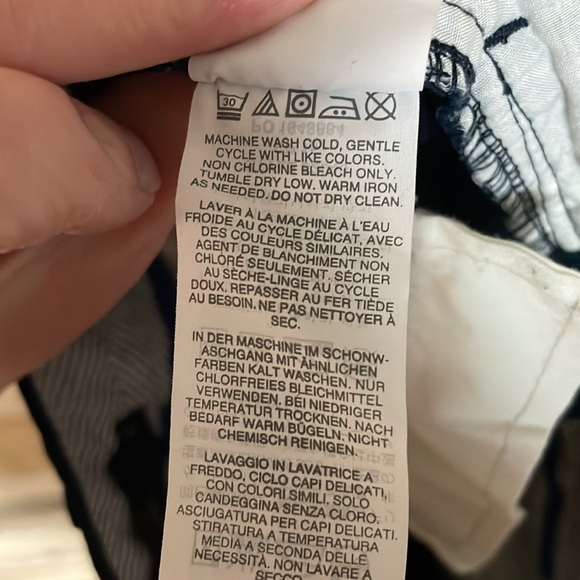 J. Crew size 00 Navy Blue Chino Low-rise 3.5”Shorts with Front and Back Pockets - Picture 10 of 10